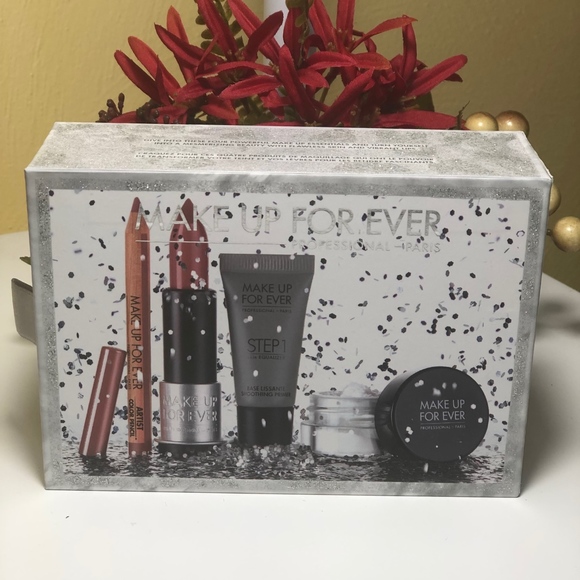 🏆HP🏆 MAKE UP FOR EVER LE Essential Wonders Set - Picture 4 of 7